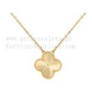 202524267 Sweet Vintage Alhambra Pendant Guilloche Yellow Gold