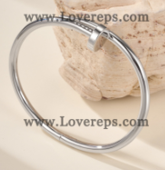 202527209 Nail Bracelet Classic Model White Gold